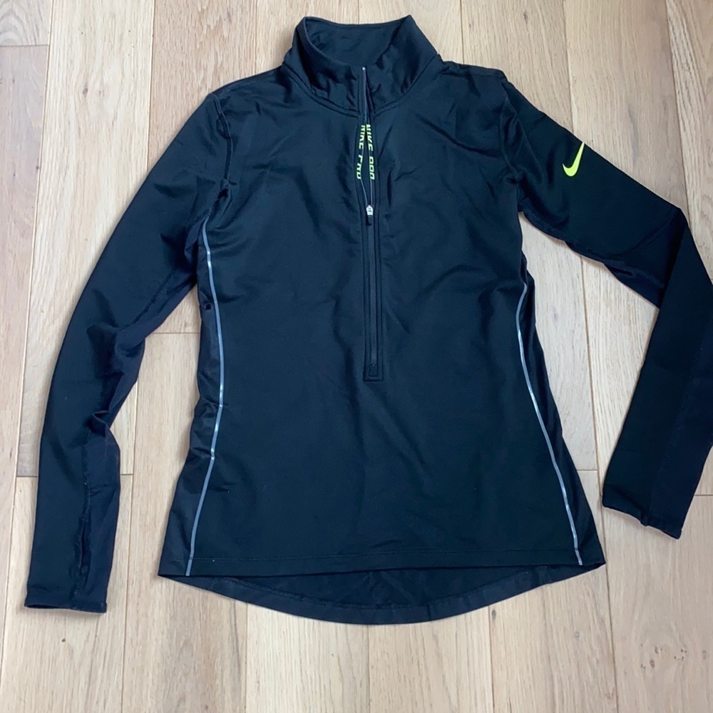 Nike quarter zip pullover like new